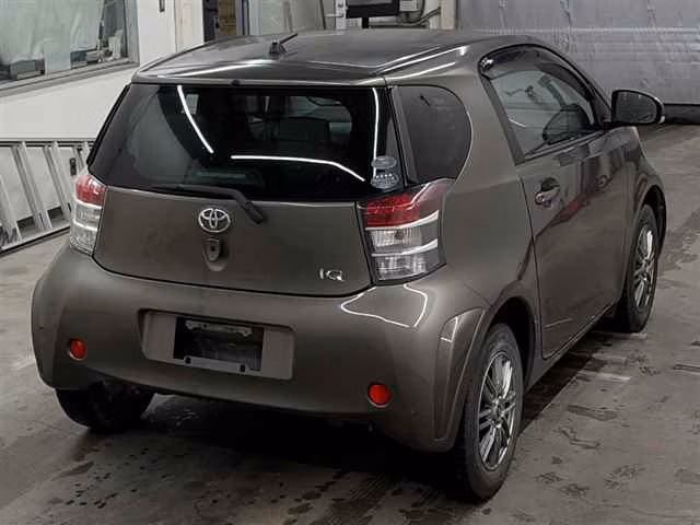 TOYOTA IQ