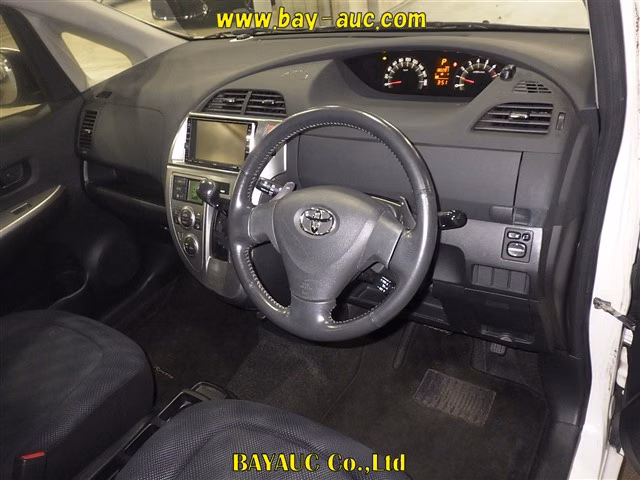 TOYOTA RACTIS