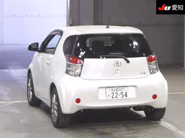 TOYOTA IQ