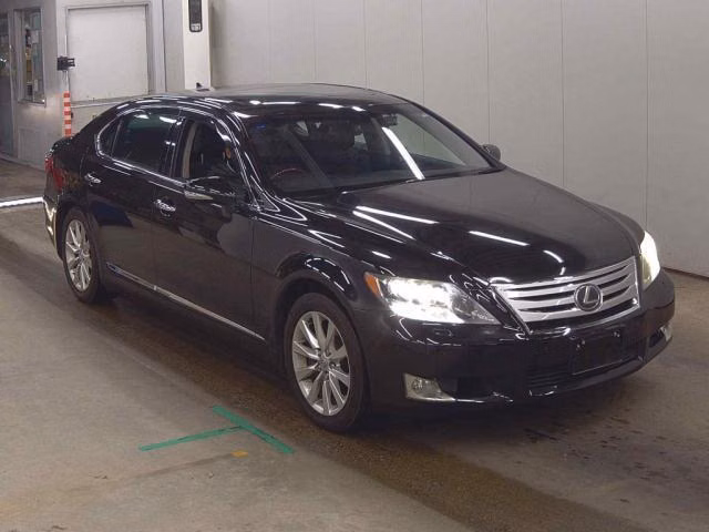 Lexus LS600h