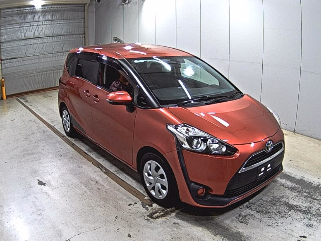 TOYOTA SIENTA