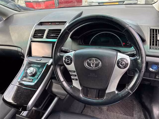 TOYOTA SAI