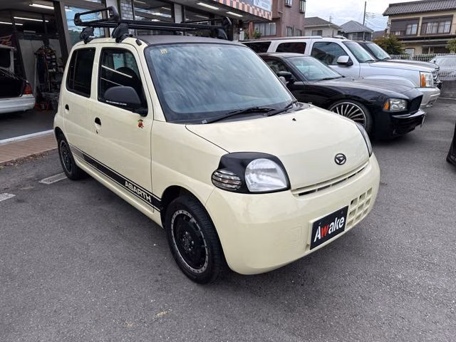 DAIHATSU ESSE