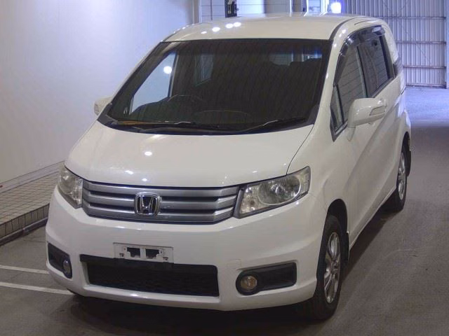 HONDA FREED SPIKE