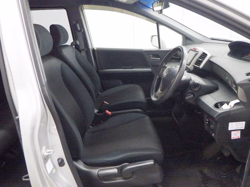 HONDA FREED SPIKE