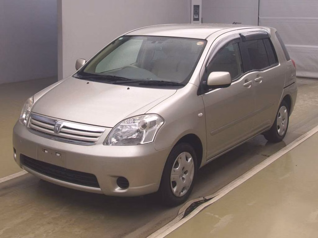 TOYOTA RAUM