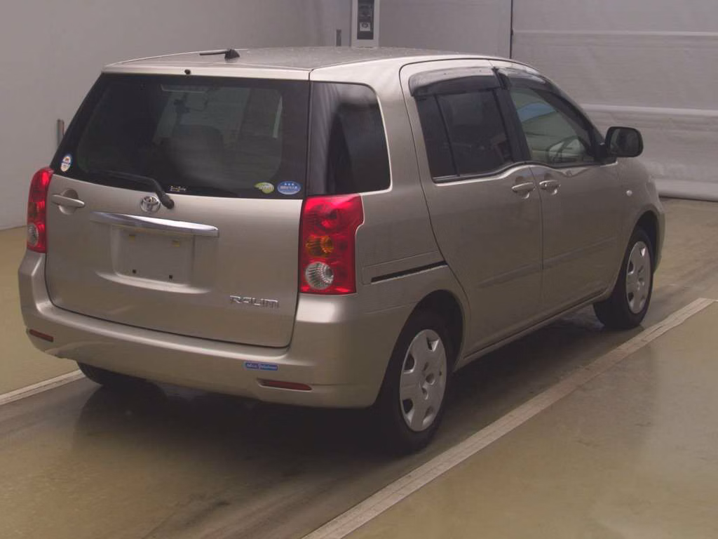 TOYOTA RAUM
