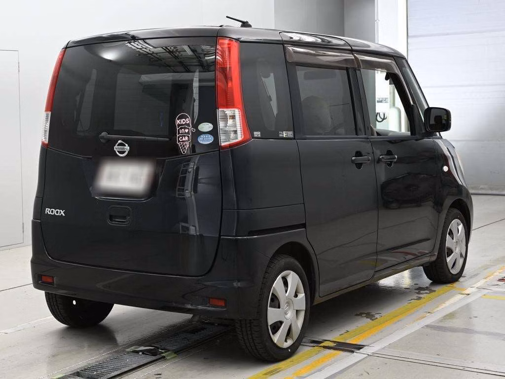 NISSAN ROOX