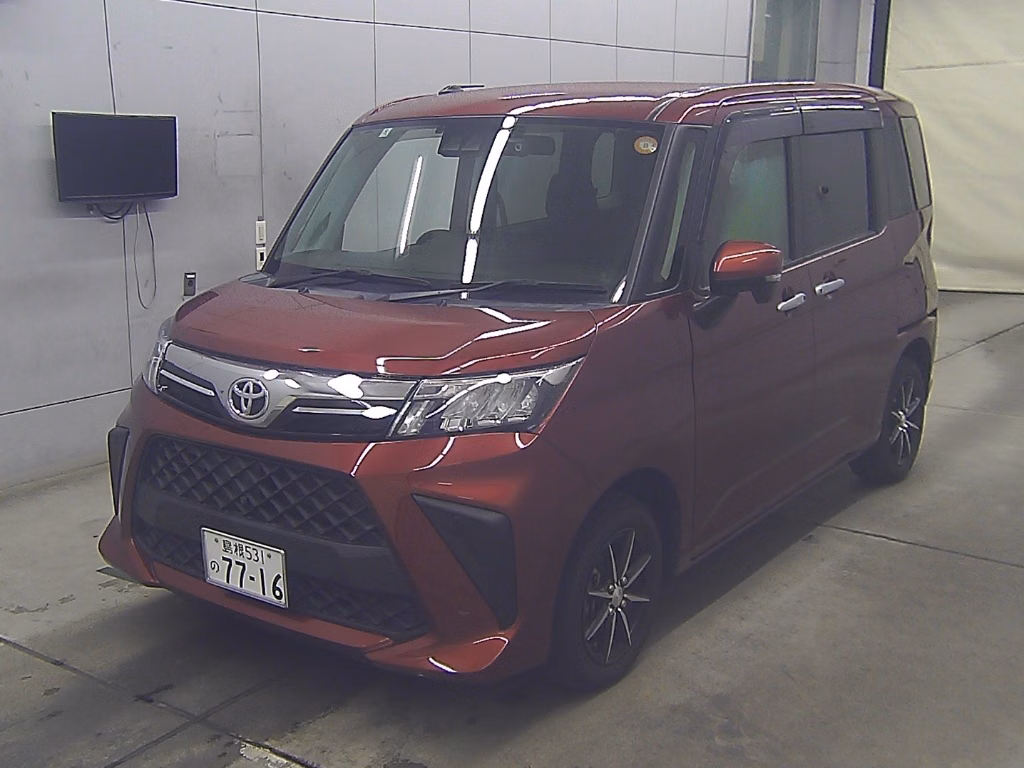 TOYOTA ROOMY
