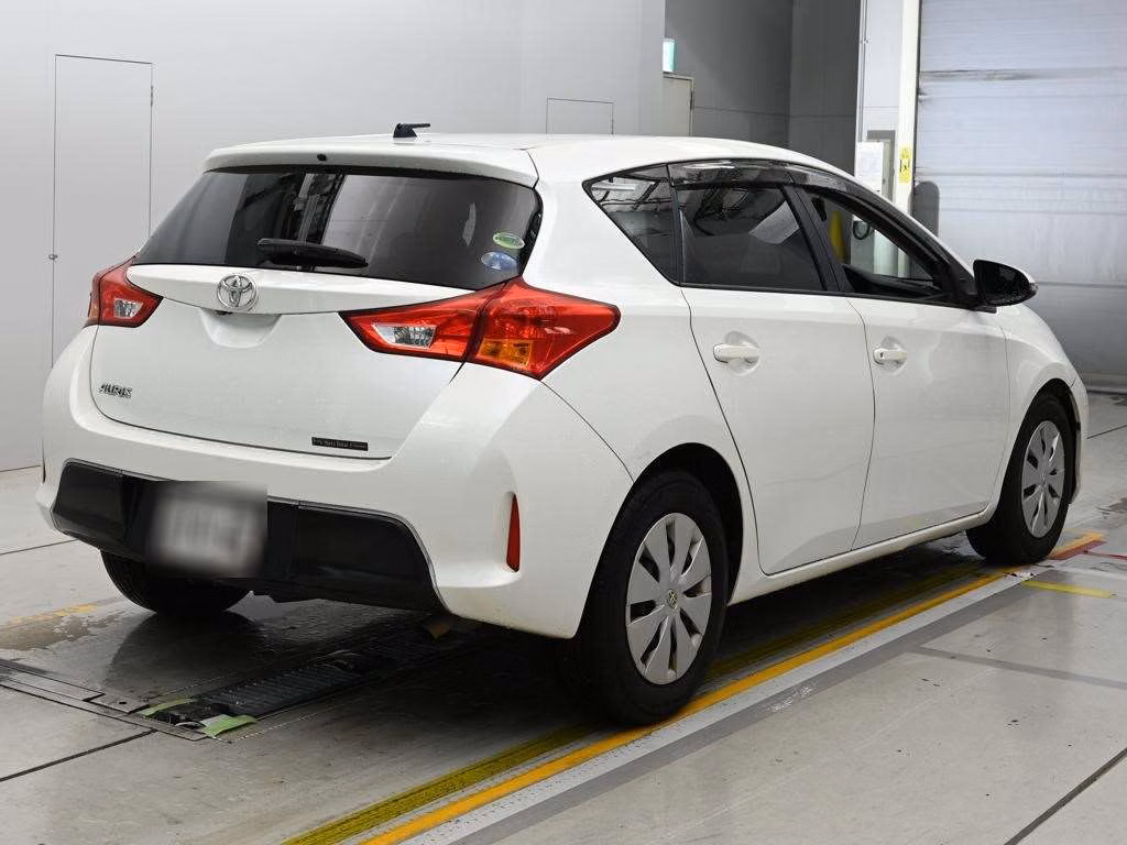 TOYOTA AURIS