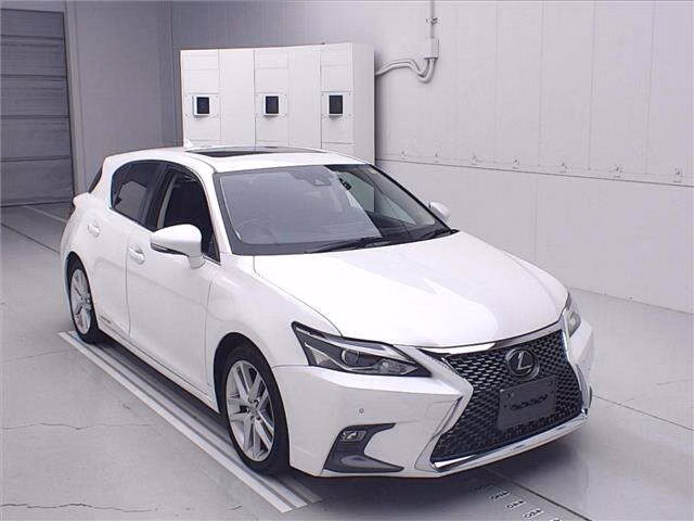 Lexus CT200h