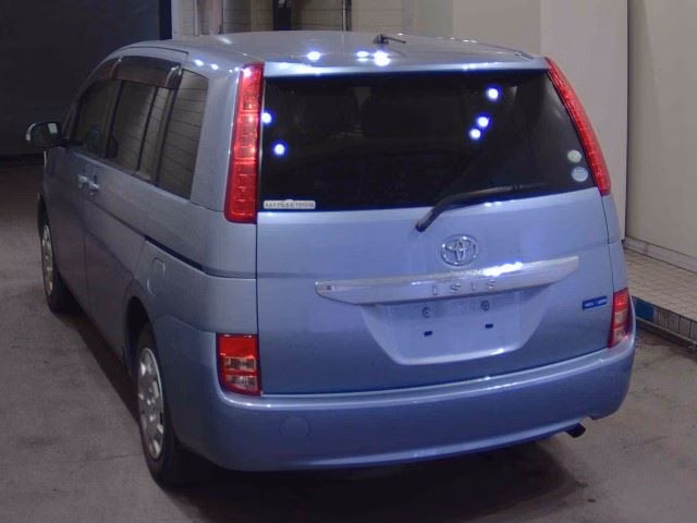 TOYOTA ISIS