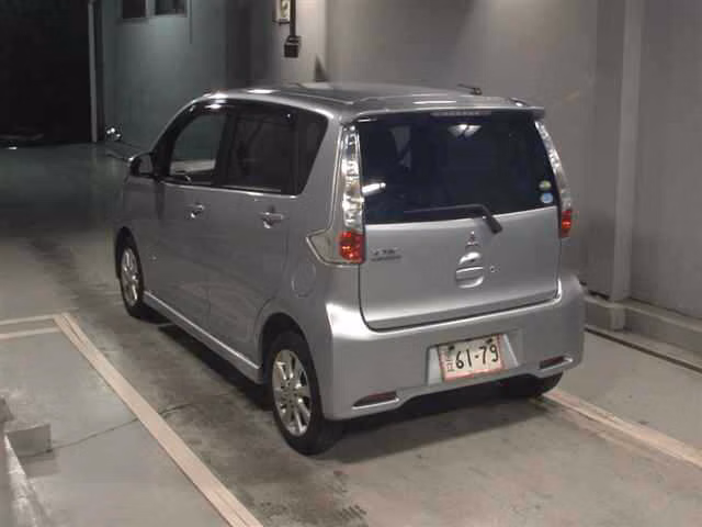MITSUBISHI EK CUSTOM