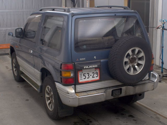 MITSUBISHI PAJERO