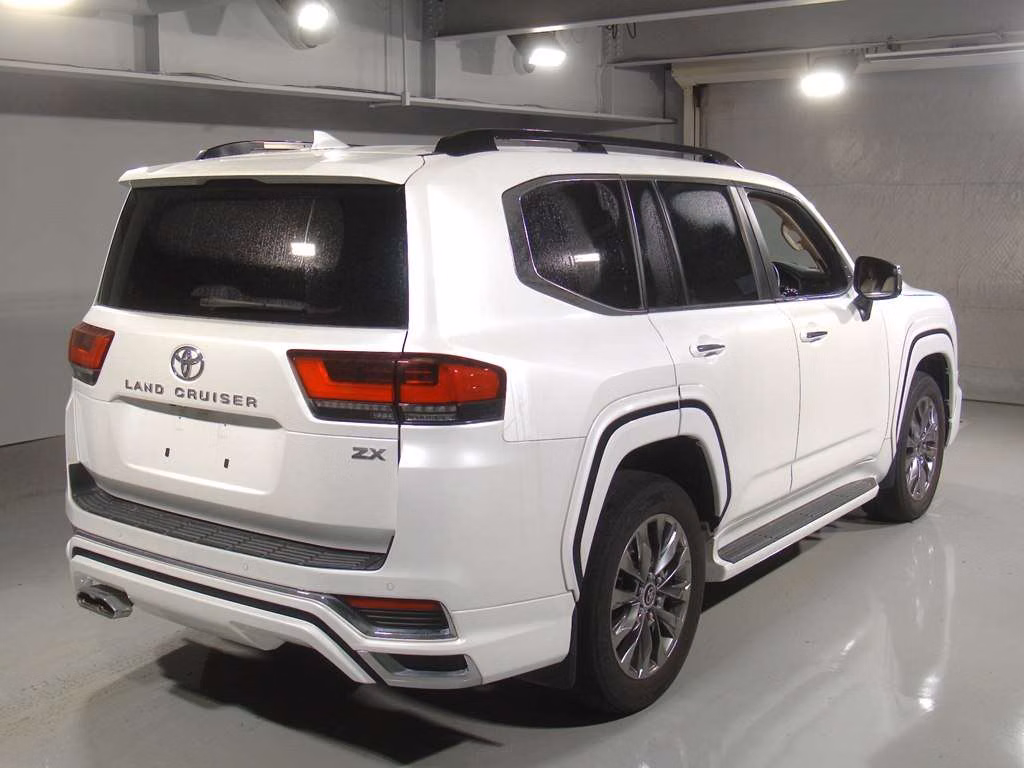 TOYOTA LAND CRUISER