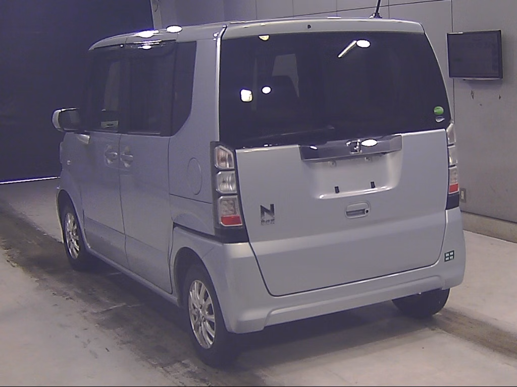 HONDA N-BOX