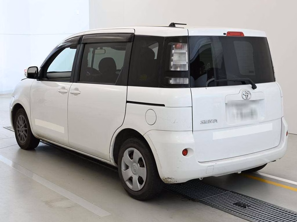 TOYOTA SIENTA