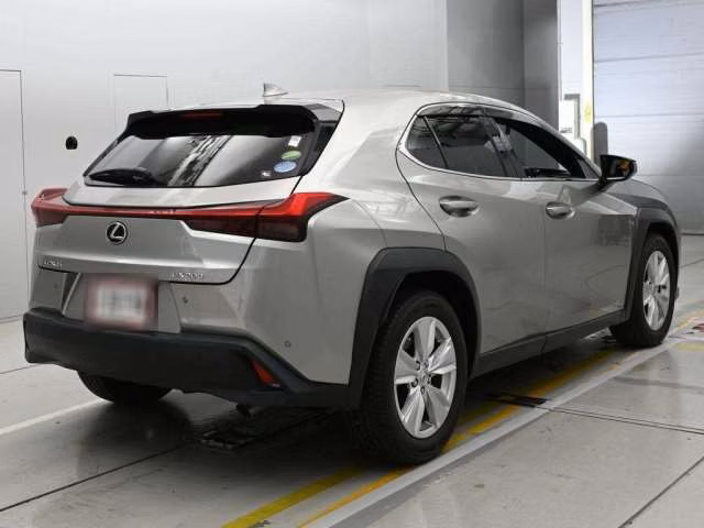 LEXUS UX200