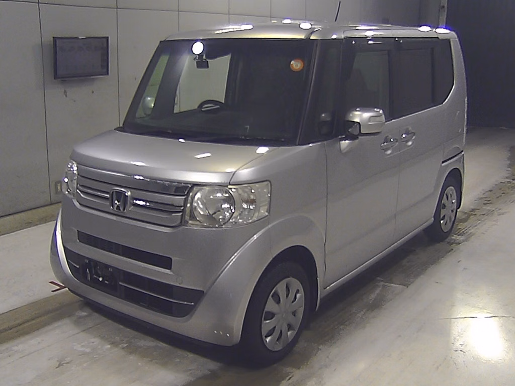 HONDA N-BOX