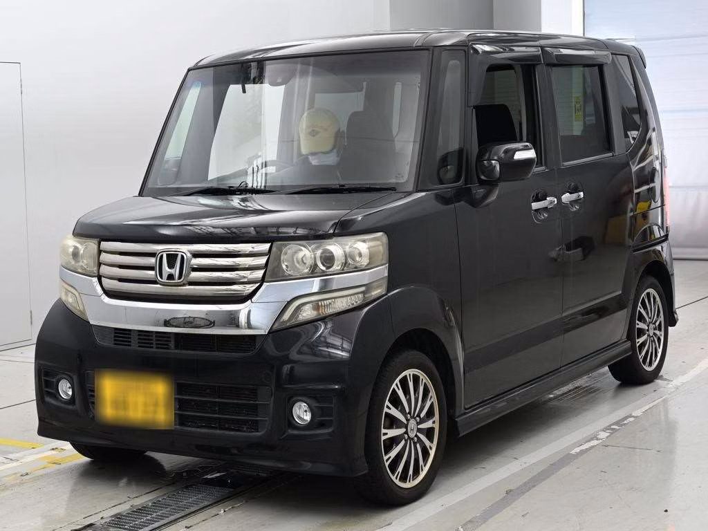 HONDA N-BOX