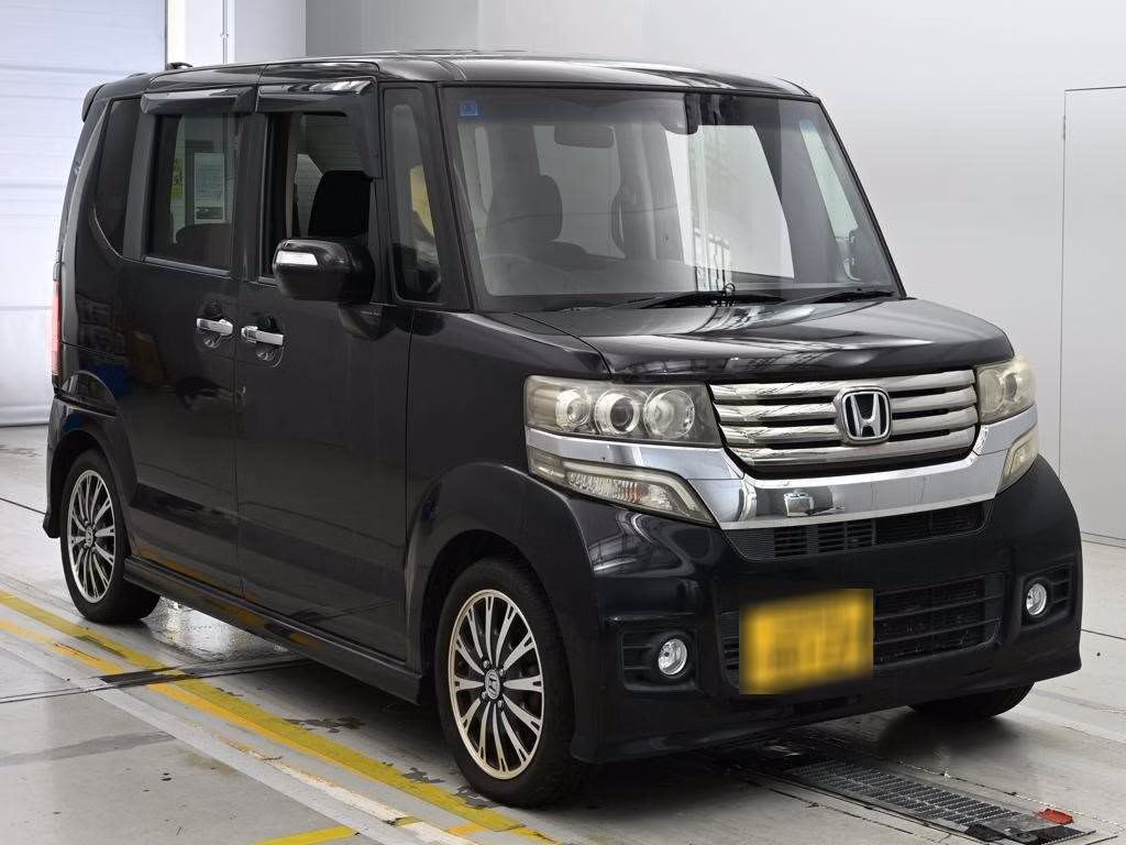HONDA N-BOX