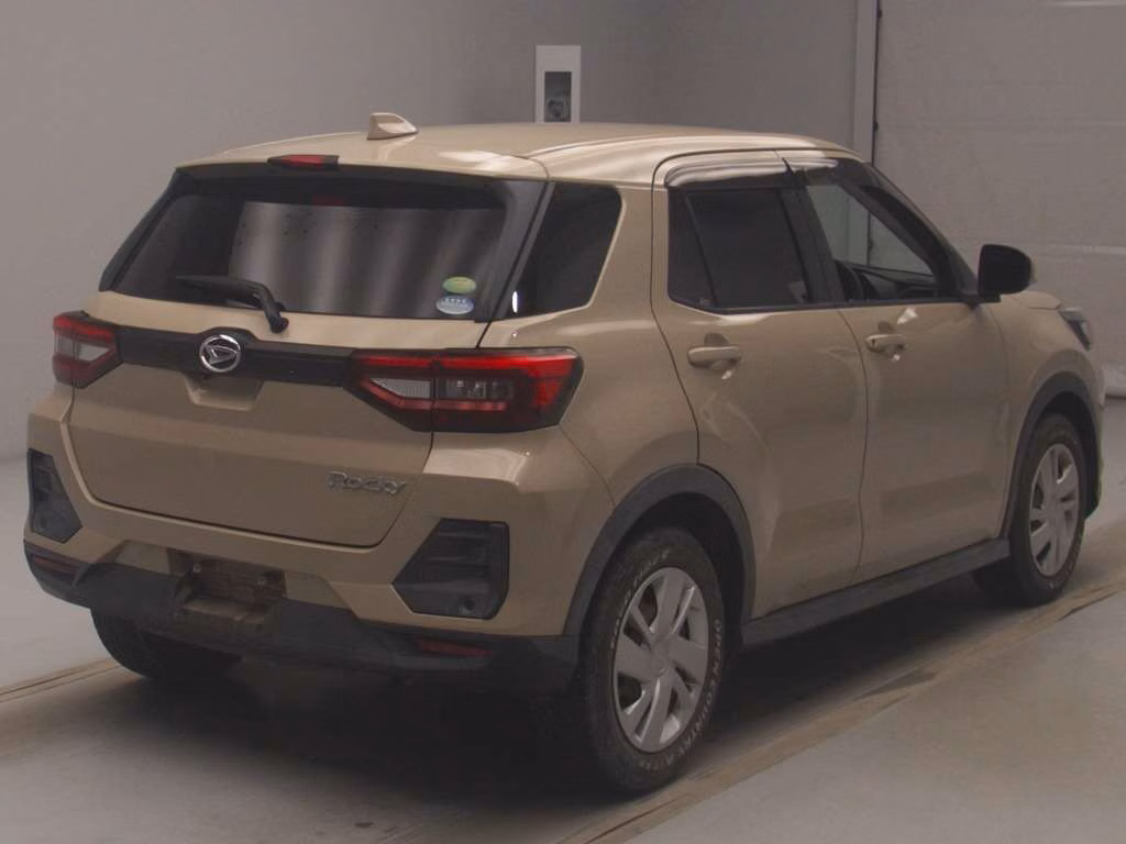 DAIHATSU ROCKY