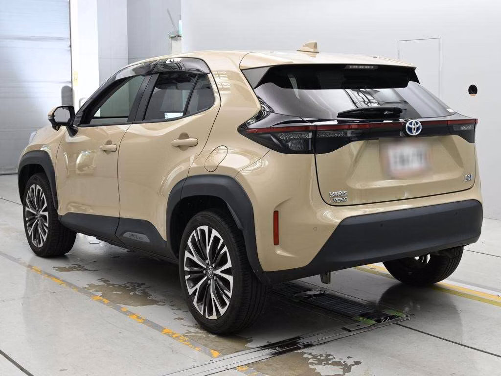 TOYOTA YARIS CROSS