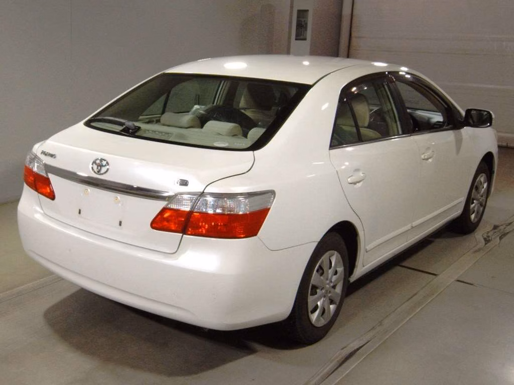 TOYOTA PREMIO