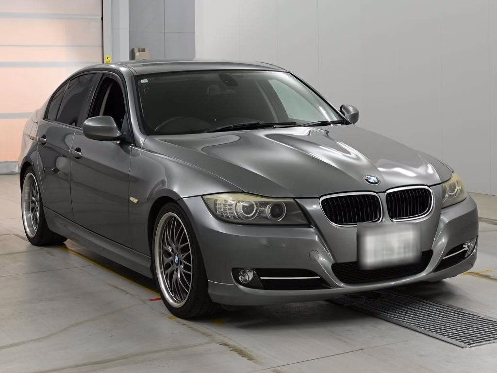 BMW 3-SERIES