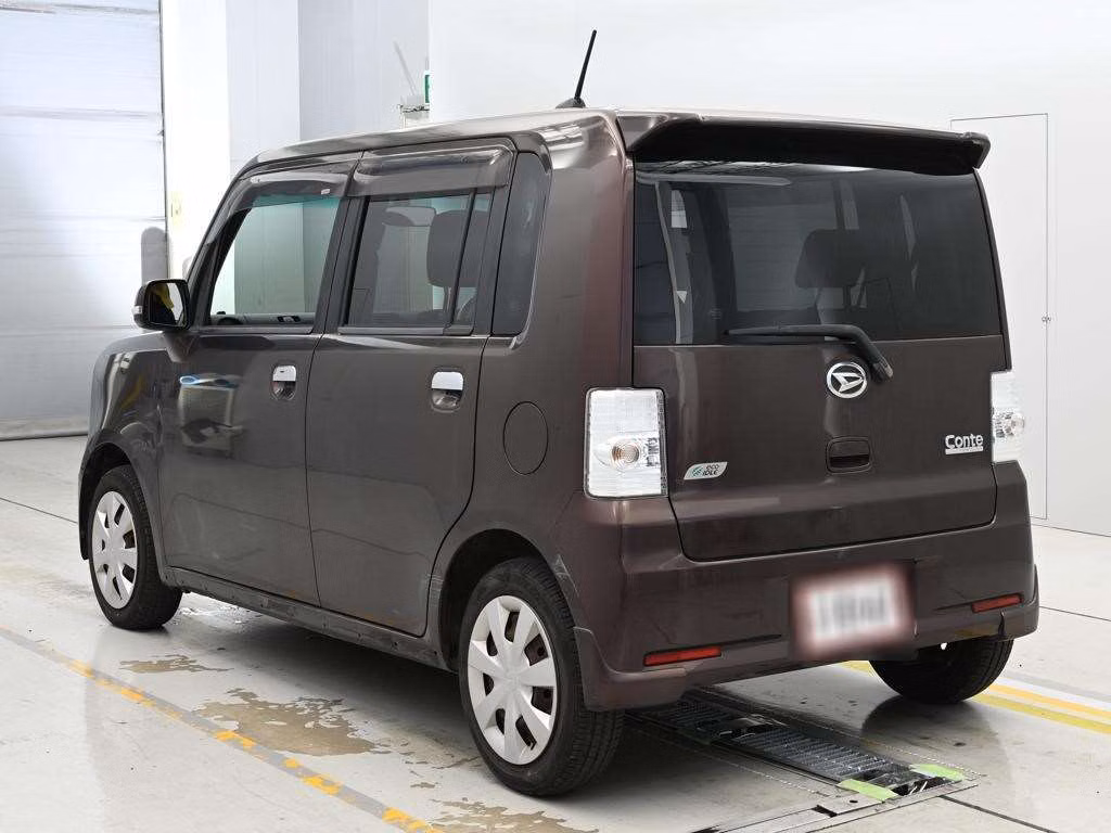 DAIHATSU MOVE CONTE
