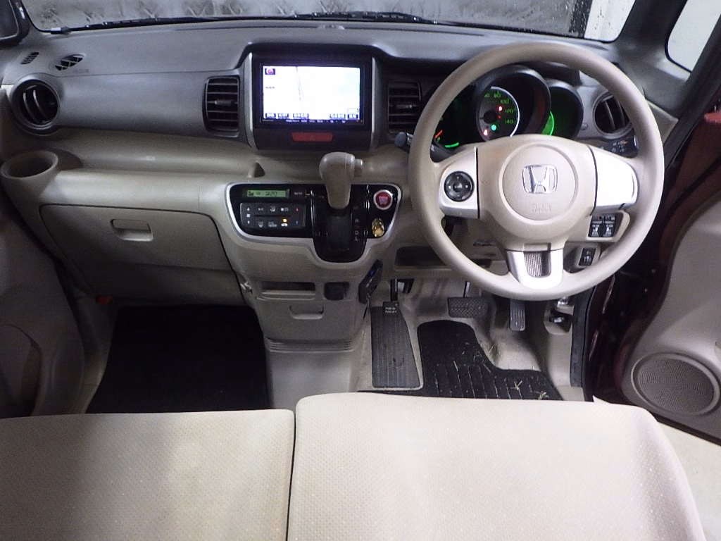HONDA N-BOX