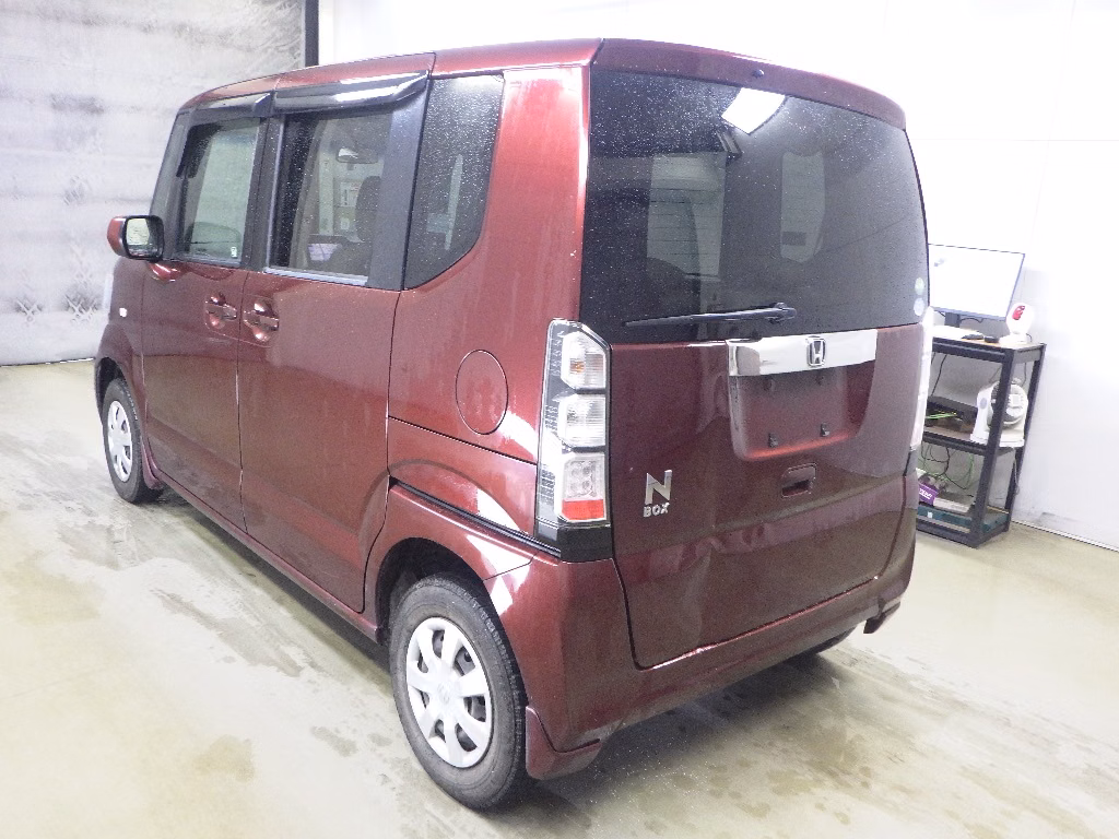 HONDA N-BOX