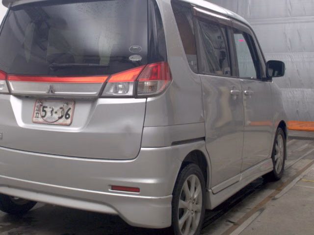 MITSUBISHI DELICA D:2