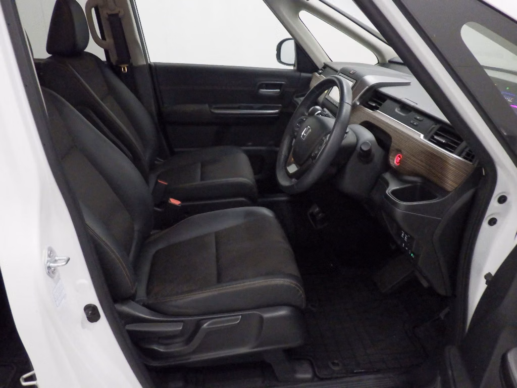 HONDA FREED+