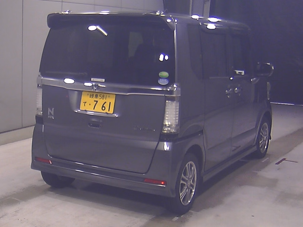 HONDA N-BOX