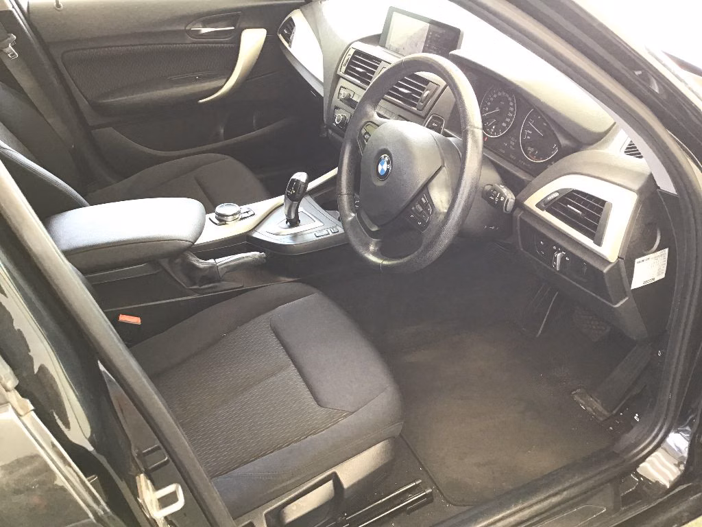 BMW 1-SERIES