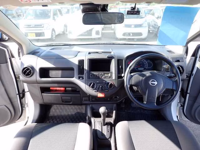 NISSAN AD