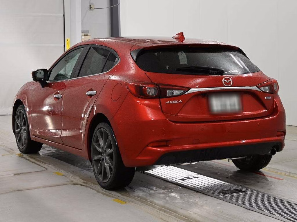 MAZDA AXELA