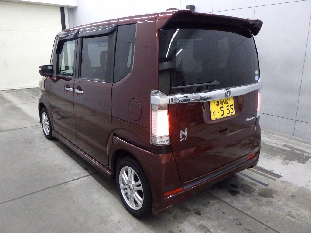 HONDA N-BOX