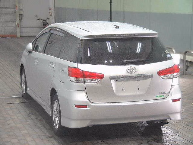 TOYOTA WISH