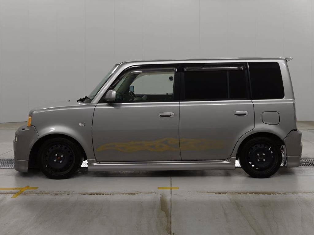 TOYOTA BB