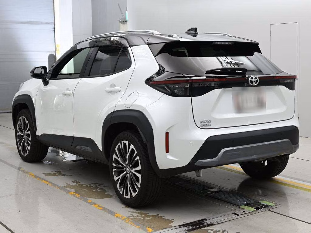 TOYOTA YARIS CROSS