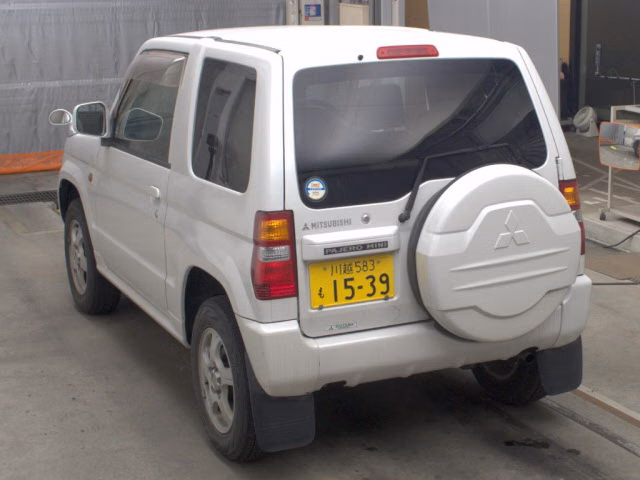 MITSUBISHI PAJERO MINI