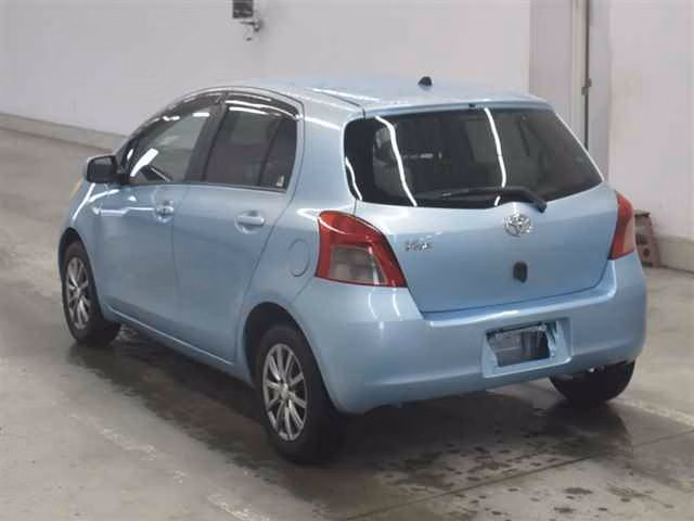 TOYOTA VITZ