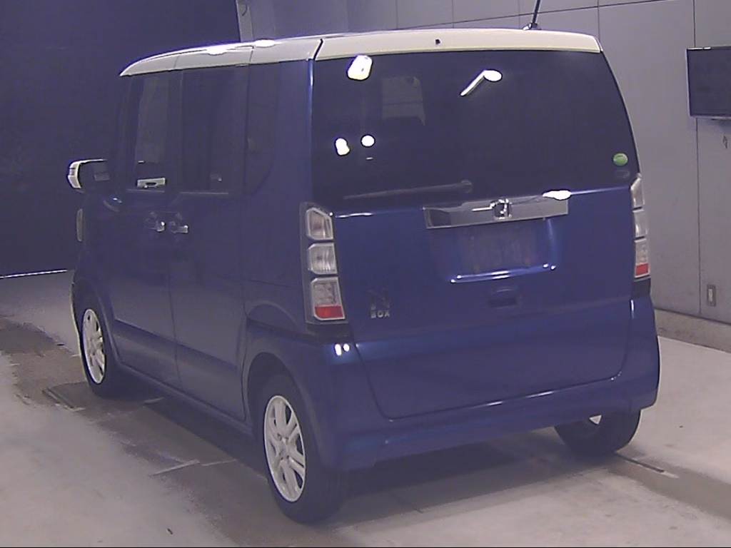 HONDA N-BOX