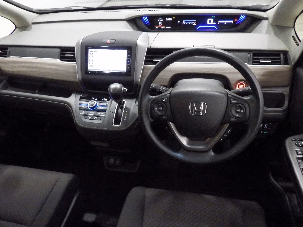 HONDA FREED+