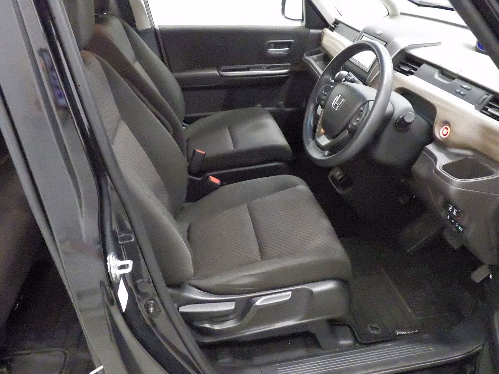 HONDA FREED+