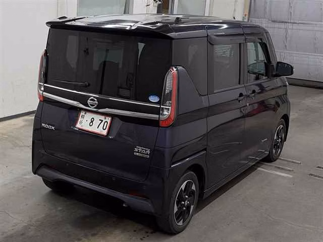 NISSAN ROOX