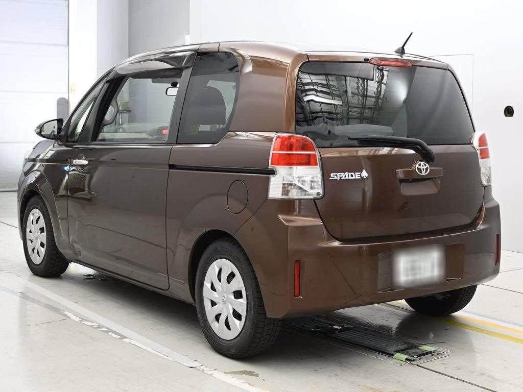 TOYOTA SPADE