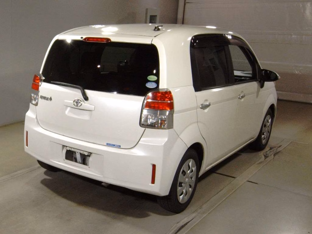 TOYOTA SPADE
